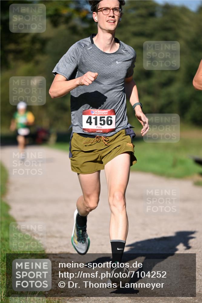 22.09.2024 - 32. Volkslauf durch das schöne Alstertal Dr. Thomas Lammeyer http://msf.ph/oto/7104252 22.09.2024 10:04:34 Laufen 35, 4156 meine-sportfotos.de