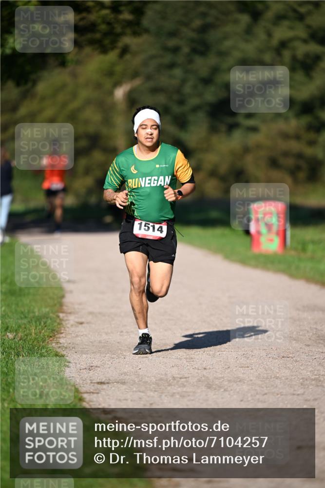 22.09.2024 - 32. Volkslauf durch das schöne Alstertal Dr. Thomas Lammeyer http://msf.ph/oto/7104257 22.09.2024 10:04:39 Laufen 1514 meine-sportfotos.de
