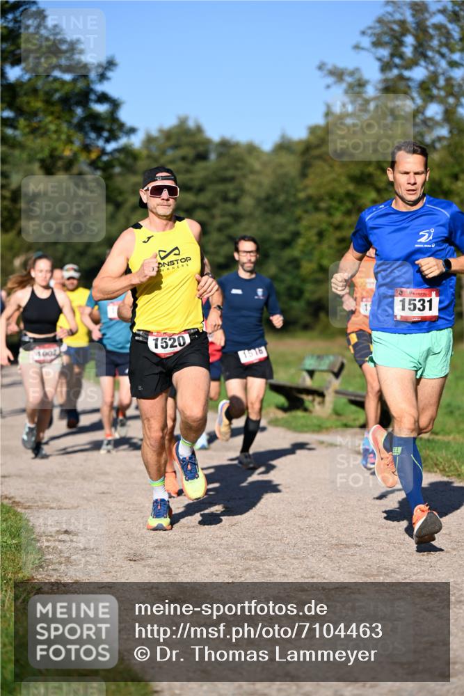 22.09.2024 - 32. Volkslauf durch das schöne Alstertal Dr. Thomas Lammeyer http://msf.ph/oto/7104463 22.09.2024 10:05:08 Laufen 1007, 1520, 1516, 1531 meine-sportfotos.de