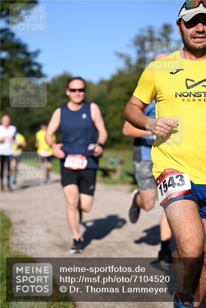 22.09.2024 - 32. Volkslauf durch das schöne Alstertal Dr. Thomas Lammeyer http://msf.ph/oto/7104520 22.09.2024 10:05:13 Laufen 1543 meine-sportfotos.de