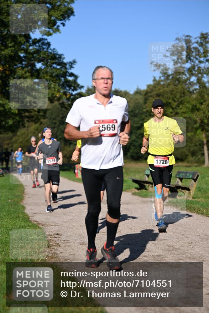 22.09.2024 - 32. Volkslauf durch das schöne Alstertal Dr. Thomas Lammeyer http://msf.ph/oto/7104551 22.09.2024 10:05:15 Laufen 1539, 569, 1720 meine-sportfotos.de