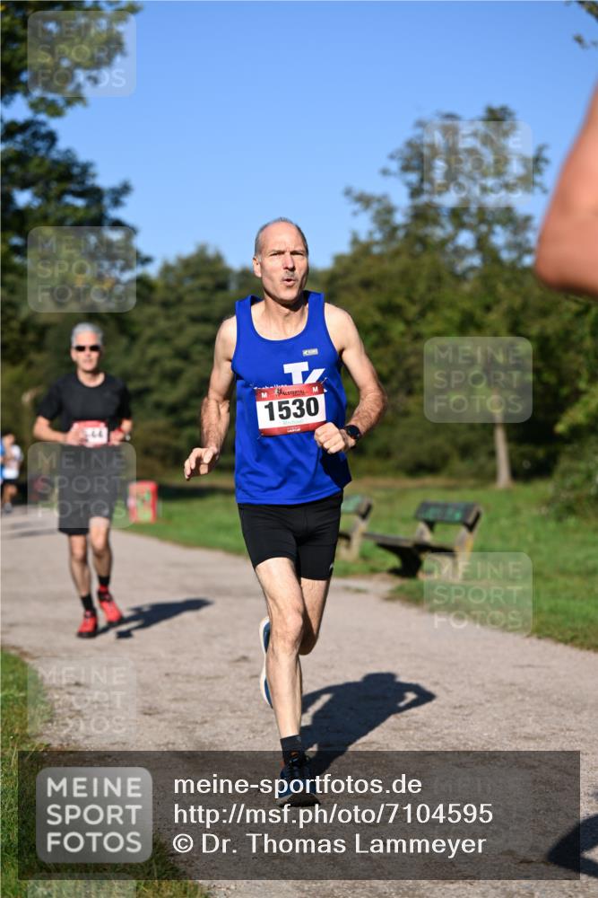 22.09.2024 - 32. Volkslauf durch das schöne Alstertal Dr. Thomas Lammeyer http://msf.ph/oto/7104595 22.09.2024 10:05:20 Laufen 1530 meine-sportfotos.de