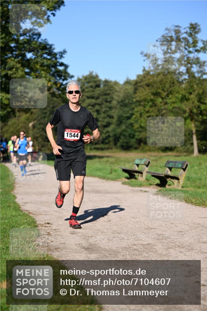 22.09.2024 - 32. Volkslauf durch das schöne Alstertal Dr. Thomas Lammeyer http://msf.ph/oto/7104607 22.09.2024 10:05:20 Laufen 1544 meine-sportfotos.de