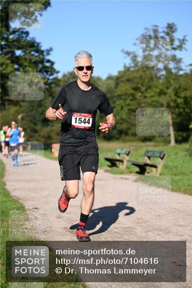 22.09.2024 - 32. Volkslauf durch das schöne Alstertal Dr. Thomas Lammeyer http://msf.ph/oto/7104616 22.09.2024 10:05:21 Laufen 1544 meine-sportfotos.de