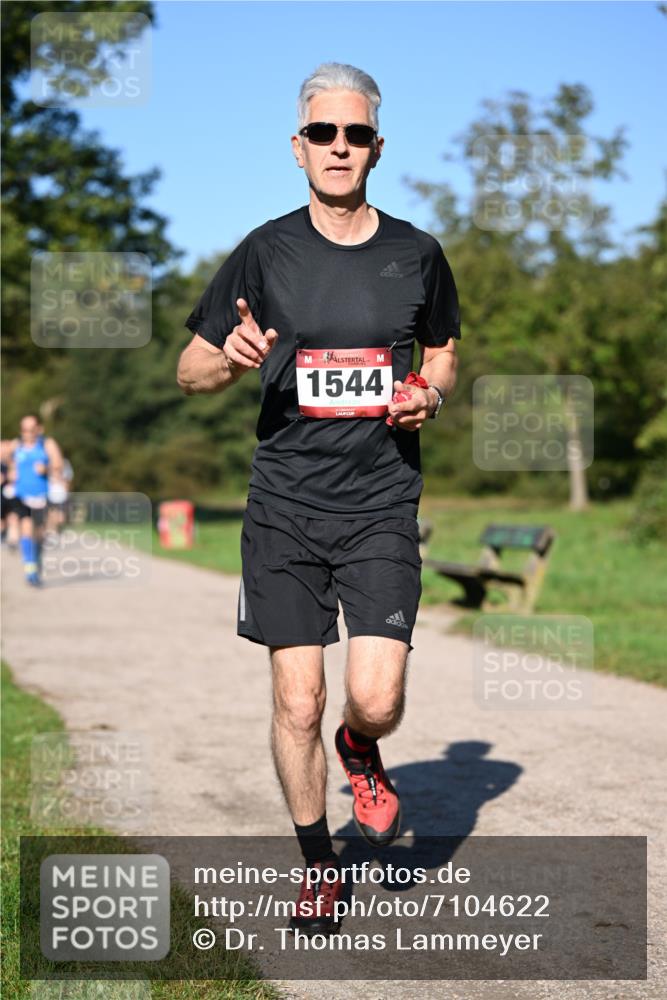 22.09.2024 - 32. Volkslauf durch das schöne Alstertal Dr. Thomas Lammeyer http://msf.ph/oto/7104622 22.09.2024 10:05:22 Laufen 1544 meine-sportfotos.de