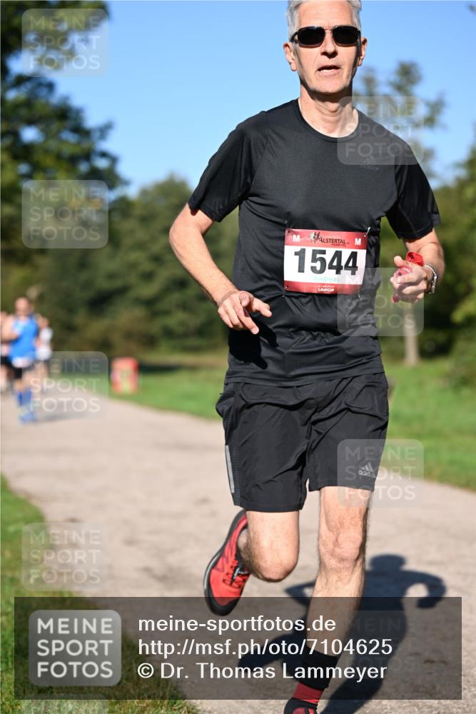 22.09.2024 - 32. Volkslauf durch das schöne Alstertal Dr. Thomas Lammeyer http://msf.ph/oto/7104625 22.09.2024 10:05:22 Laufen 1544 meine-sportfotos.de