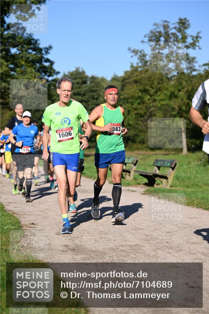 22.09.2024 - 32. Volkslauf durch das schöne Alstertal Dr. Thomas Lammeyer http://msf.ph/oto/7104689 22.09.2024 10:05:32 Laufen 1576, 1606, 563, 2015 meine-sportfotos.de