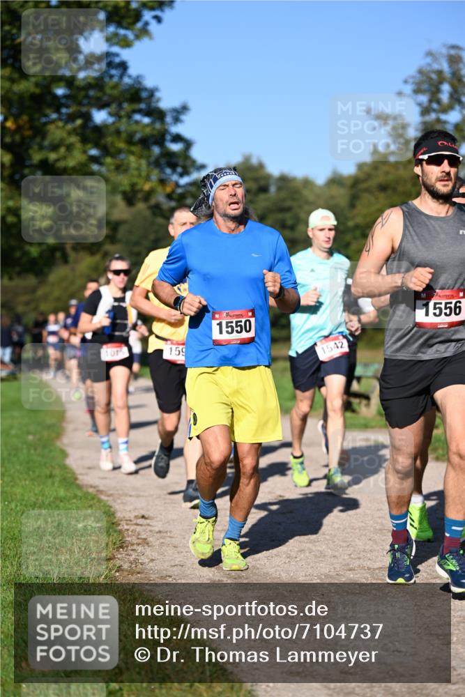 22.09.2024 - 32. Volkslauf durch das schöne Alstertal Dr. Thomas Lammeyer http://msf.ph/oto/7104737 22.09.2024 10:05:36 Laufen 1015, 159, 1550, 36, 1542, 1556 meine-sportfotos.de