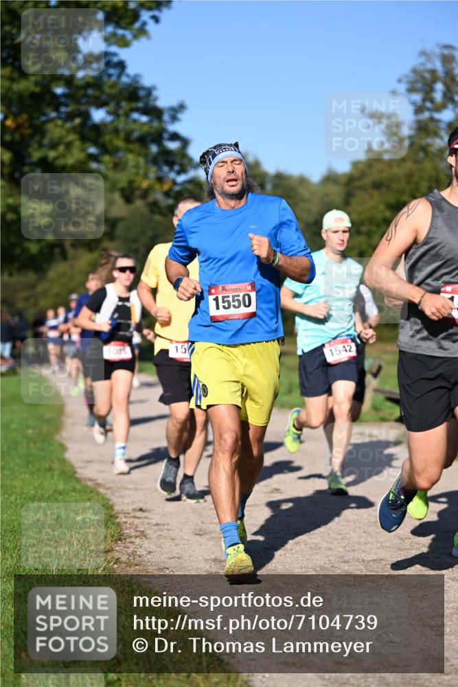 22.09.2024 - 32. Volkslauf durch das schöne Alstertal Dr. Thomas Lammeyer http://msf.ph/oto/7104739 22.09.2024 10:05:36 Laufen 15, 1550, 1542 meine-sportfotos.de