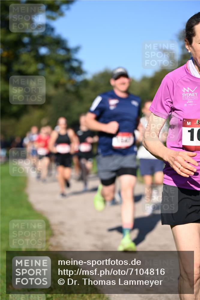 22.09.2024 - 32. Volkslauf durch das schöne Alstertal Dr. Thomas Lammeyer http://msf.ph/oto/7104816 22.09.2024 10:05:42 Laufen 10 meine-sportfotos.de