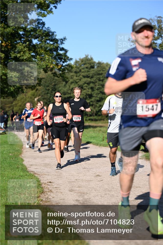 22.09.2024 - 32. Volkslauf durch das schöne Alstertal Dr. Thomas Lammeyer http://msf.ph/oto/7104823 22.09.2024 10:05:43 Laufen 1009, 1005, 1575, 1547 meine-sportfotos.de