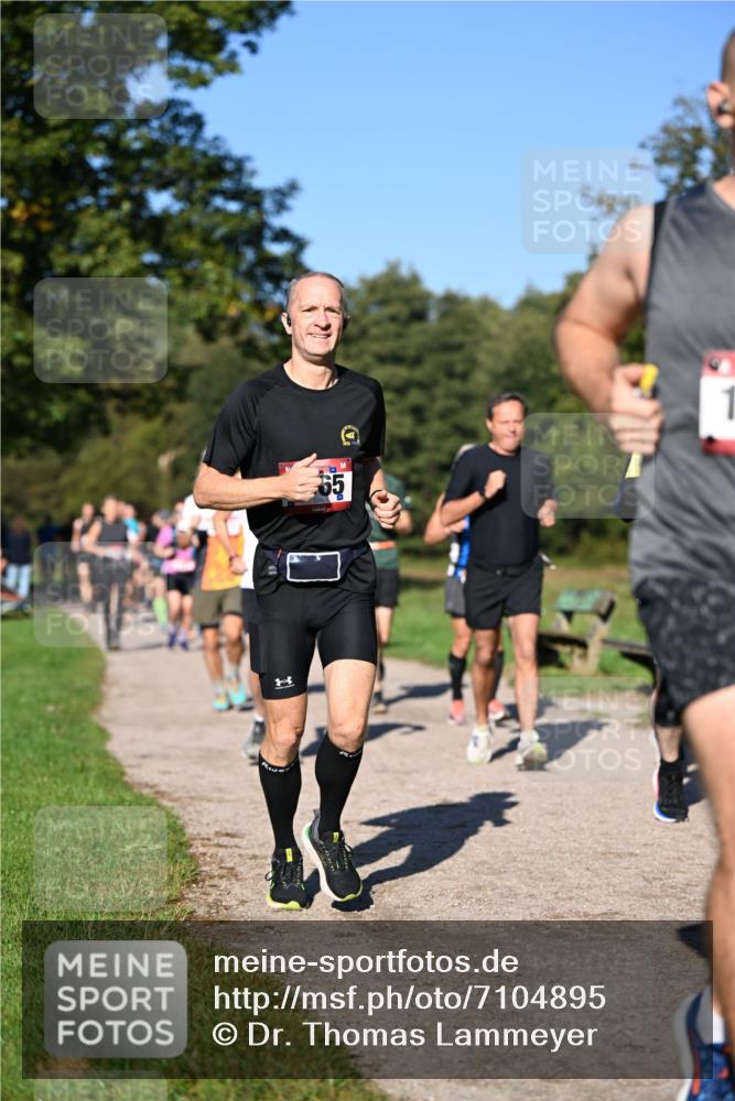 22.09.2024 - 32. Volkslauf durch das schöne Alstertal Dr. Thomas Lammeyer http://msf.ph/oto/7104895 22.09.2024 10:05:49 Laufen  meine-sportfotos.de