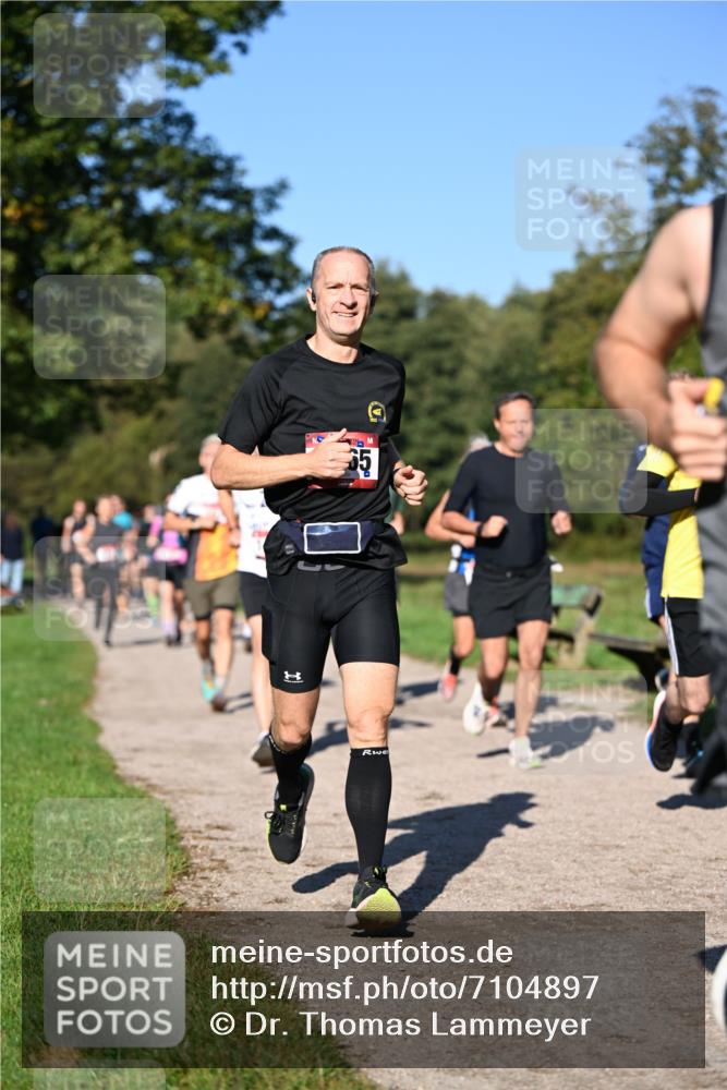 22.09.2024 - 32. Volkslauf durch das schöne Alstertal Dr. Thomas Lammeyer http://msf.ph/oto/7104897 22.09.2024 10:05:49 Laufen 1, 65, 13700 meine-sportfotos.de