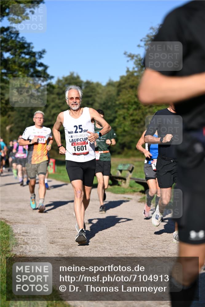 22.09.2024 - 32. Volkslauf durch das schöne Alstertal Dr. Thomas Lammeyer http://msf.ph/oto/7104913 22.09.2024 10:05:51 Laufen 671, 25, 1601 meine-sportfotos.de
