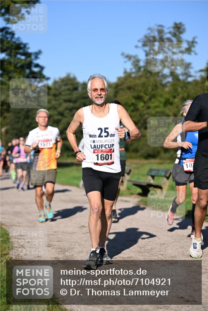 22.09.2024 - 32. Volkslauf durch das schöne Alstertal Dr. Thomas Lammeyer http://msf.ph/oto/7104921 22.09.2024 10:05:51 Laufen 1571, 25, 1601, 10 meine-sportfotos.de