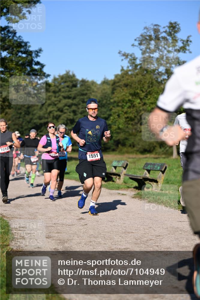 22.09.2024 - 32. Volkslauf durch das schöne Alstertal Dr. Thomas Lammeyer http://msf.ph/oto/7104949 22.09.2024 10:05:54 Laufen 1010, 09112, 1551 meine-sportfotos.de
