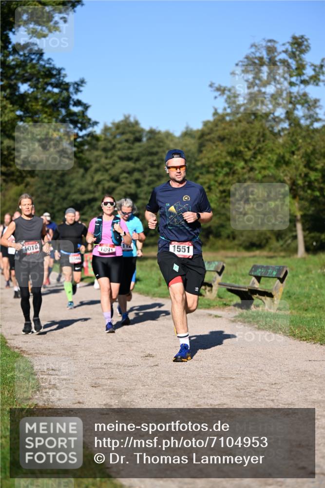 22.09.2024 - 32. Volkslauf durch das schöne Alstertal Dr. Thomas Lammeyer http://msf.ph/oto/7104953 22.09.2024 10:05:54 Laufen 1010, 1091, 1551 meine-sportfotos.de