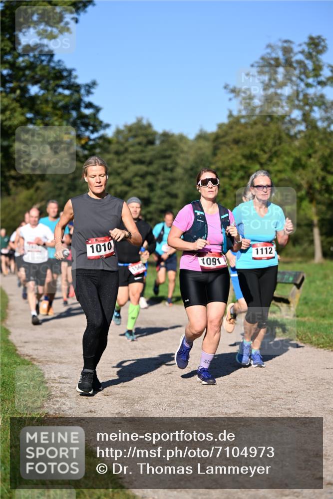 22.09.2024 - 32. Volkslauf durch das schöne Alstertal Dr. Thomas Lammeyer http://msf.ph/oto/7104973 22.09.2024 10:05:56 Laufen 1010, 1568, 1091, 1112 meine-sportfotos.de