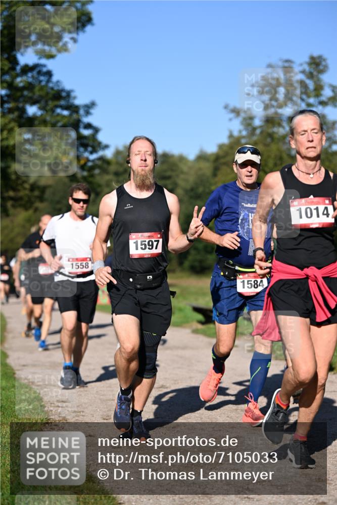 22.09.2024 - 32. Volkslauf durch das schöne Alstertal Dr. Thomas Lammeyer http://msf.ph/oto/7105033 22.09.2024 10:06:01 Laufen 1558, 1597, 1584, 1014 meine-sportfotos.de