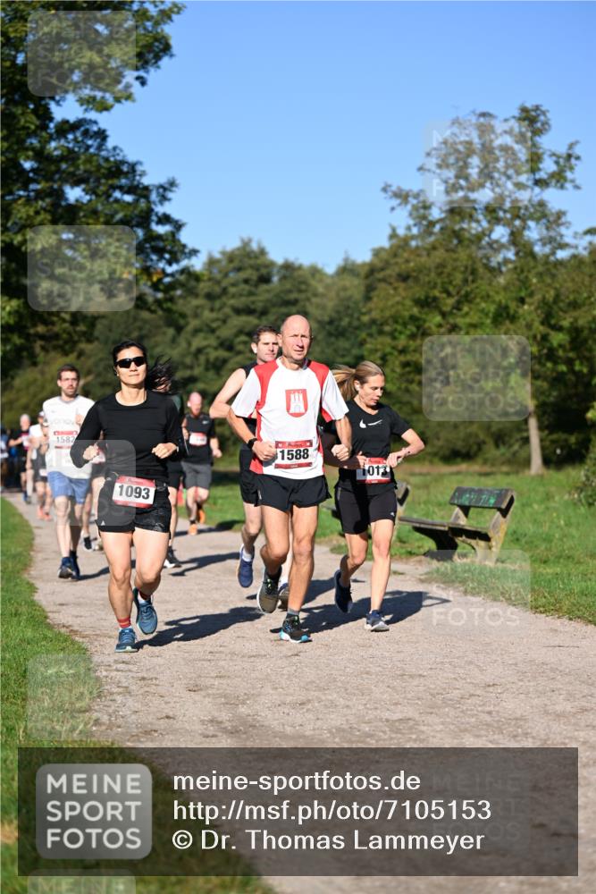 22.09.2024 - 32. Volkslauf durch das schöne Alstertal Dr. Thomas Lammeyer http://msf.ph/oto/7105153 22.09.2024 10:06:11 Laufen 1582, 1093, 1588, 1013 meine-sportfotos.de