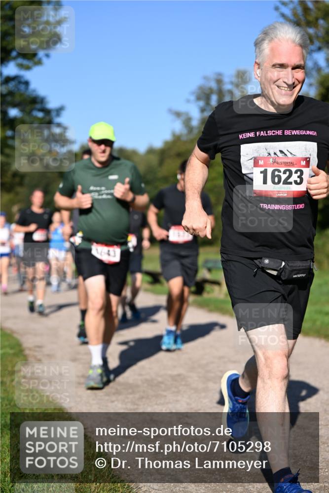 22.09.2024 - 32. Volkslauf durch das schöne Alstertal Dr. Thomas Lammeyer http://msf.ph/oto/7105298 22.09.2024 10:06:24 Laufen 1643, 1623 meine-sportfotos.de