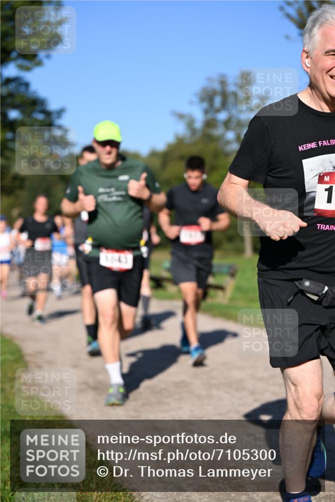 22.09.2024 - 32. Volkslauf durch das schöne Alstertal Dr. Thomas Lammeyer http://msf.ph/oto/7105300 22.09.2024 10:06:24 Laufen 1 meine-sportfotos.de