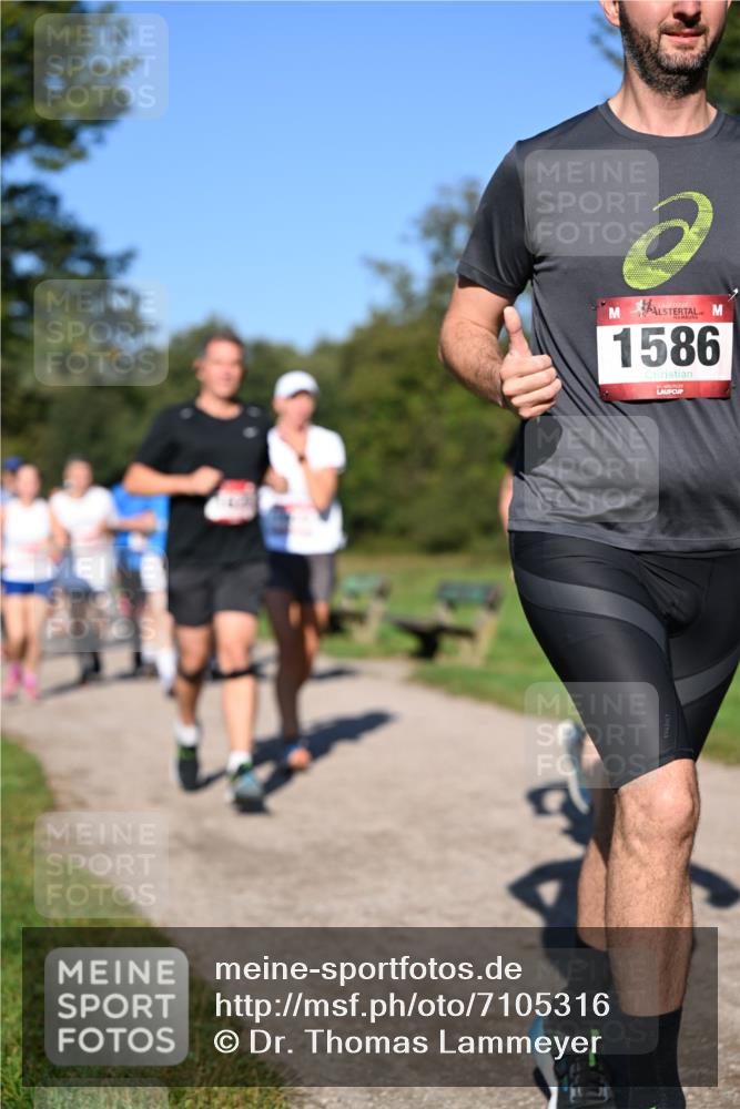 22.09.2024 - 32. Volkslauf durch das schöne Alstertal Dr. Thomas Lammeyer http://msf.ph/oto/7105316 22.09.2024 10:06:26 Laufen 1586 meine-sportfotos.de