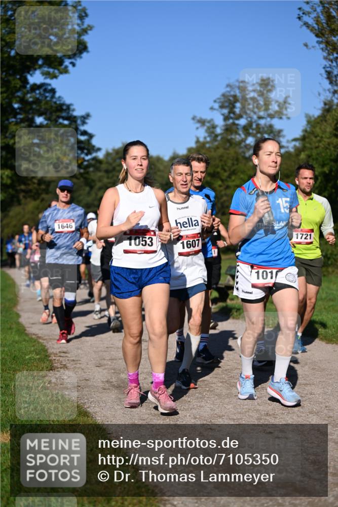 22.09.2024 - 32. Volkslauf durch das schöne Alstertal Dr. Thomas Lammeyer http://msf.ph/oto/7105350 22.09.2024 10:06:29 Laufen 1646, 1053, 1607, 15, 1721, 101 meine-sportfotos.de
