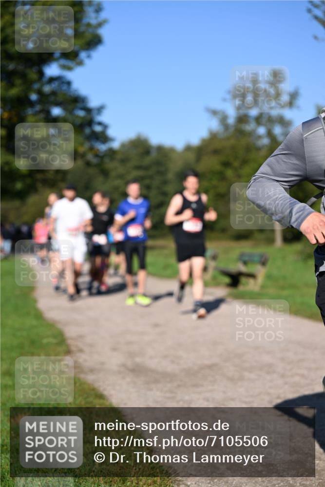 22.09.2024 - 32. Volkslauf durch das schöne Alstertal Dr. Thomas Lammeyer http://msf.ph/oto/7105506 22.09.2024 10:06:45 Laufen  meine-sportfotos.de