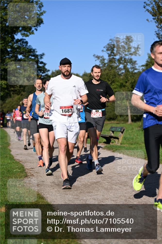 22.09.2024 - 32. Volkslauf durch das schöne Alstertal Dr. Thomas Lammeyer http://msf.ph/oto/7105540 22.09.2024 10:06:48 Laufen 8, 1687, 10, 2509 meine-sportfotos.de