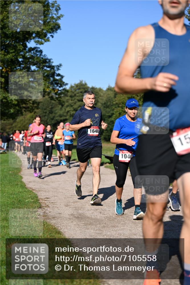 22.09.2024 - 32. Volkslauf durch das schöne Alstertal Dr. Thomas Lammeyer http://msf.ph/oto/7105558 22.09.2024 10:06:50 Laufen 1034, 1640, 1040, 15 meine-sportfotos.de