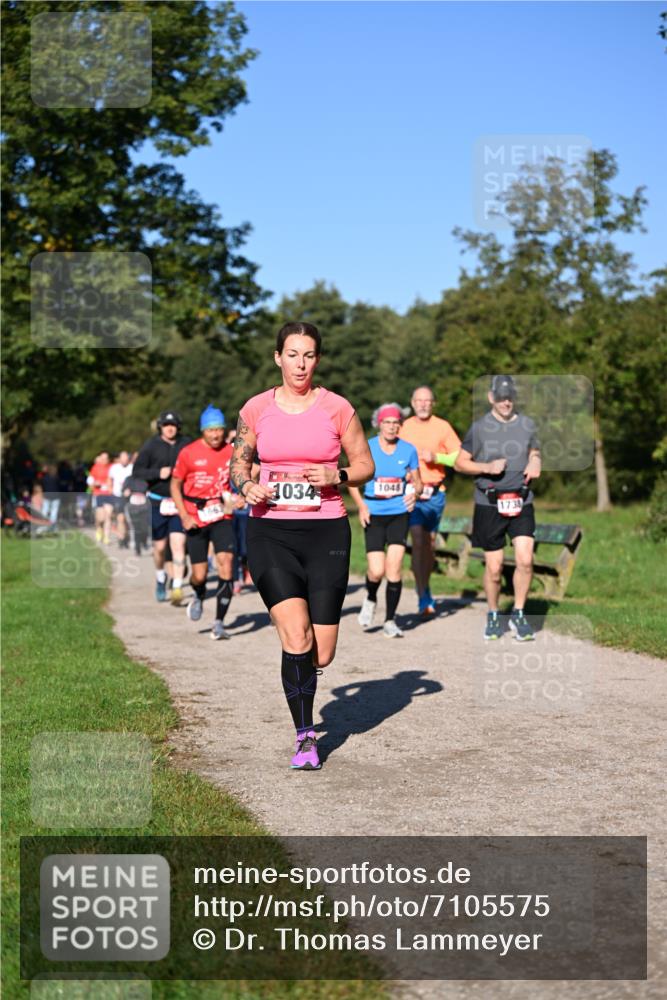 22.09.2024 - 32. Volkslauf durch das schöne Alstertal Dr. Thomas Lammeyer http://msf.ph/oto/7105575 22.09.2024 10:06:53 Laufen 1034, 1045, 1738 meine-sportfotos.de