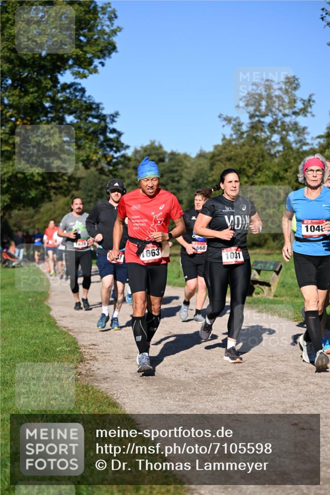 22.09.2024 - 32. Volkslauf durch das schöne Alstertal Dr. Thomas Lammeyer http://msf.ph/oto/7105598 22.09.2024 10:06:55 Laufen 1679, 2022, 1663, 668, 1031, 1048 meine-sportfotos.de