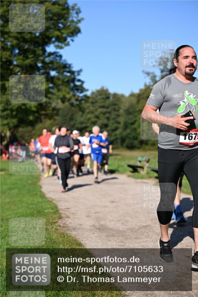 22.09.2024 - 32. Volkslauf durch das schöne Alstertal Dr. Thomas Lammeyer http://msf.ph/oto/7105633 22.09.2024 10:06:59 Laufen 167 meine-sportfotos.de