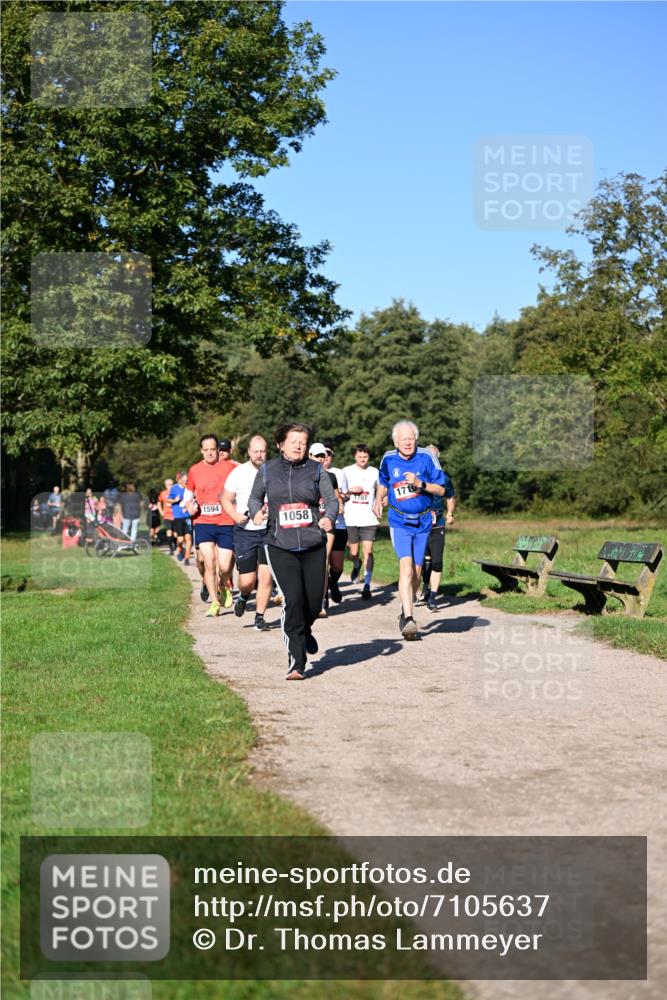 22.09.2024 - 32. Volkslauf durch das schöne Alstertal Dr. Thomas Lammeyer http://msf.ph/oto/7105637 22.09.2024 10:07:00 Laufen 1594, 1058, 1707, 1710 meine-sportfotos.de