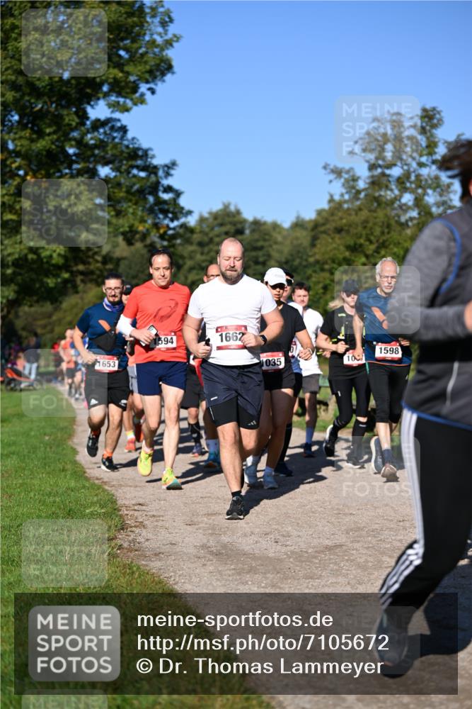 22.09.2024 - 32. Volkslauf durch das schöne Alstertal Dr. Thomas Lammeyer http://msf.ph/oto/7105672 22.09.2024 10:07:03 Laufen 594, 1662, 1598, 1653, 035, 10 meine-sportfotos.de