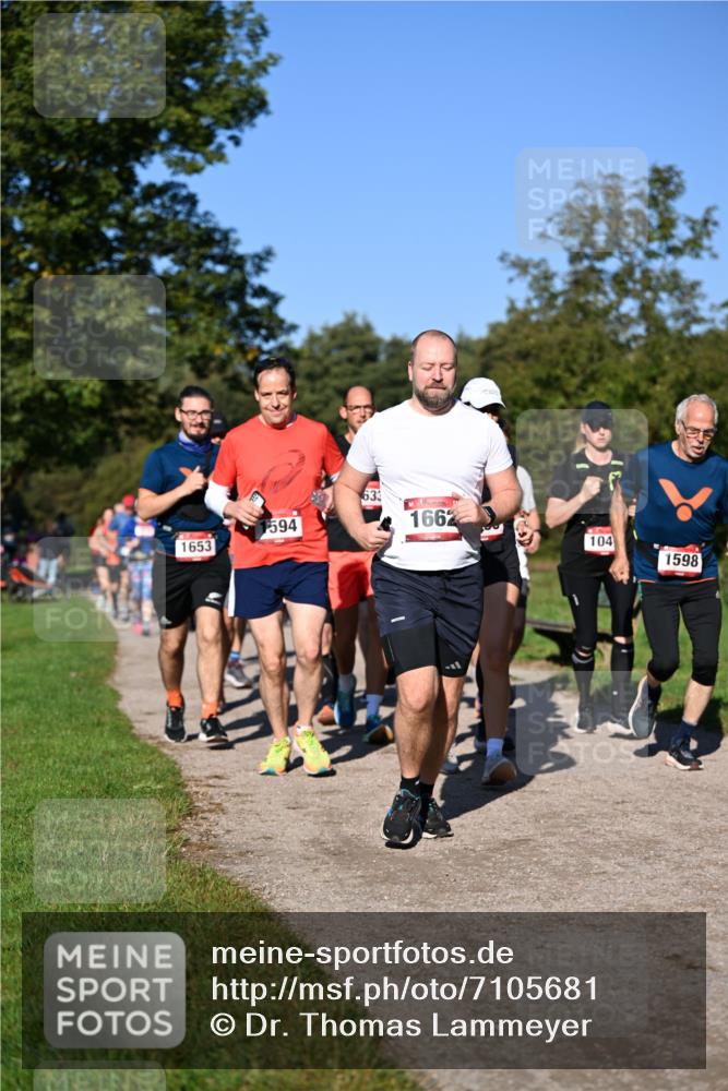 22.09.2024 - 32. Volkslauf durch das schöne Alstertal Dr. Thomas Lammeyer http://msf.ph/oto/7105681 22.09.2024 10:07:04 Laufen 1653, 1594, 633, 1662, 104, 1598 meine-sportfotos.de