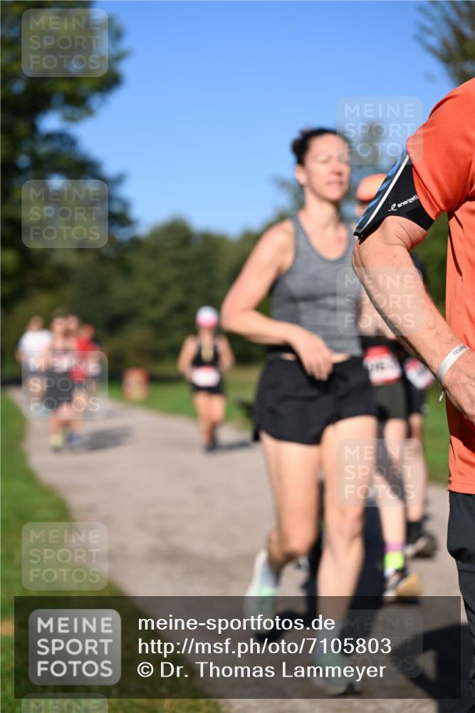 22.09.2024 - 32. Volkslauf durch das schöne Alstertal Dr. Thomas Lammeyer http://msf.ph/oto/7105803 22.09.2024 10:07:15 Laufen  meine-sportfotos.de