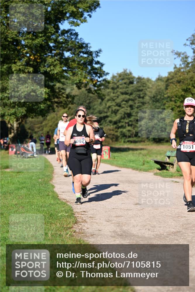 22.09.2024 - 32. Volkslauf durch das schöne Alstertal Dr. Thomas Lammeyer http://msf.ph/oto/7105815 22.09.2024 10:07:17 Laufen 1067, 1051, 18 meine-sportfotos.de