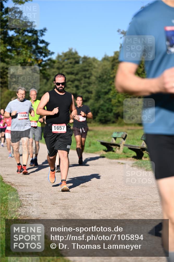 22.09.2024 - 32. Volkslauf durch das schöne Alstertal Dr. Thomas Lammeyer http://msf.ph/oto/7105894 22.09.2024 10:07:26 Laufen 1666, 1657 meine-sportfotos.de