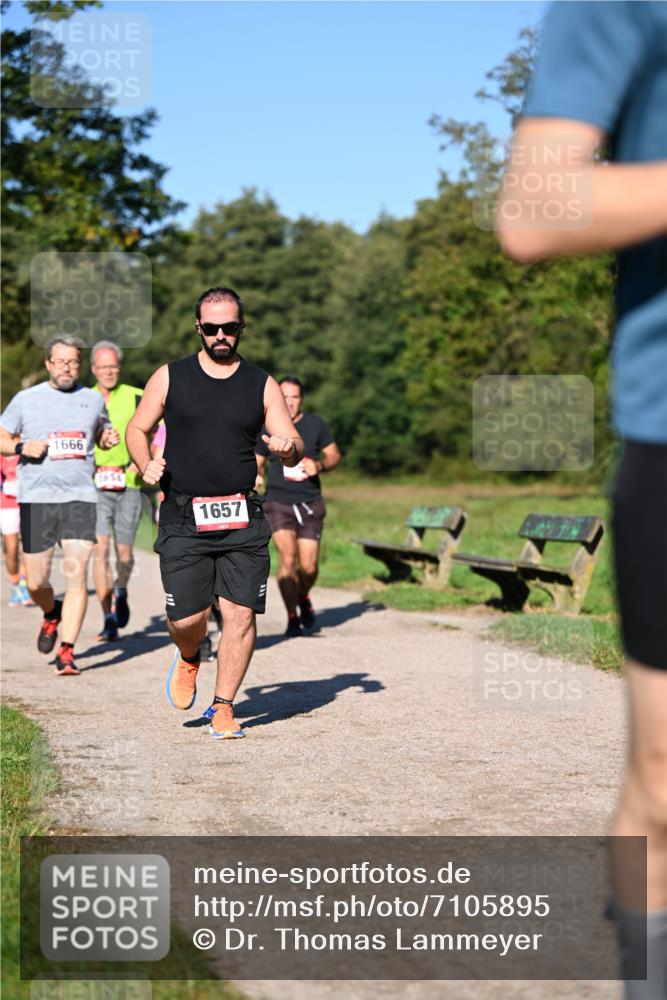 22.09.2024 - 32. Volkslauf durch das schöne Alstertal Dr. Thomas Lammeyer http://msf.ph/oto/7105895 22.09.2024 10:07:26 Laufen 1666, 1657 meine-sportfotos.de