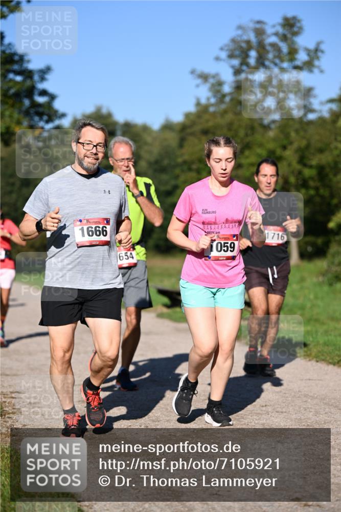 22.09.2024 - 32. Volkslauf durch das schöne Alstertal Dr. Thomas Lammeyer http://msf.ph/oto/7105921 22.09.2024 10:07:29 Laufen 1666, 654, 0075, 059, 1716 meine-sportfotos.de