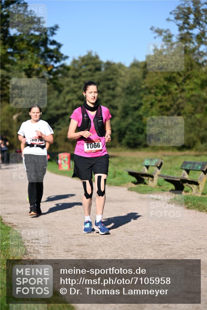 22.09.2024 - 32. Volkslauf durch das schöne Alstertal Dr. Thomas Lammeyer http://msf.ph/oto/7105958 22.09.2024 10:07:34 Laufen 1076, 1066 meine-sportfotos.de
