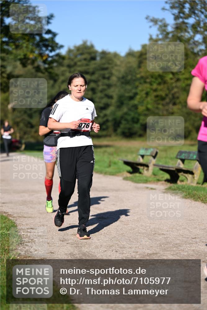 22.09.2024 - 32. Volkslauf durch das schöne Alstertal Dr. Thomas Lammeyer http://msf.ph/oto/7105977 22.09.2024 10:07:36 Laufen 076 meine-sportfotos.de