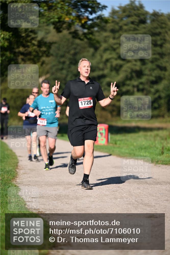22.09.2024 - 32. Volkslauf durch das schöne Alstertal Dr. Thomas Lammeyer http://msf.ph/oto/7106010 22.09.2024 10:07:44 Laufen 1681, 1725 meine-sportfotos.de