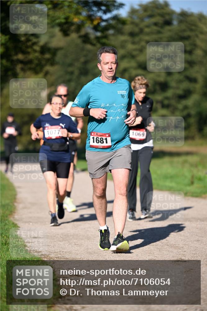 22.09.2024 - 32. Volkslauf durch das schöne Alstertal Dr. Thomas Lammeyer http://msf.ph/oto/7106054 22.09.2024 10:07:49 Laufen 32, 1069, 1077, 1681 meine-sportfotos.de
