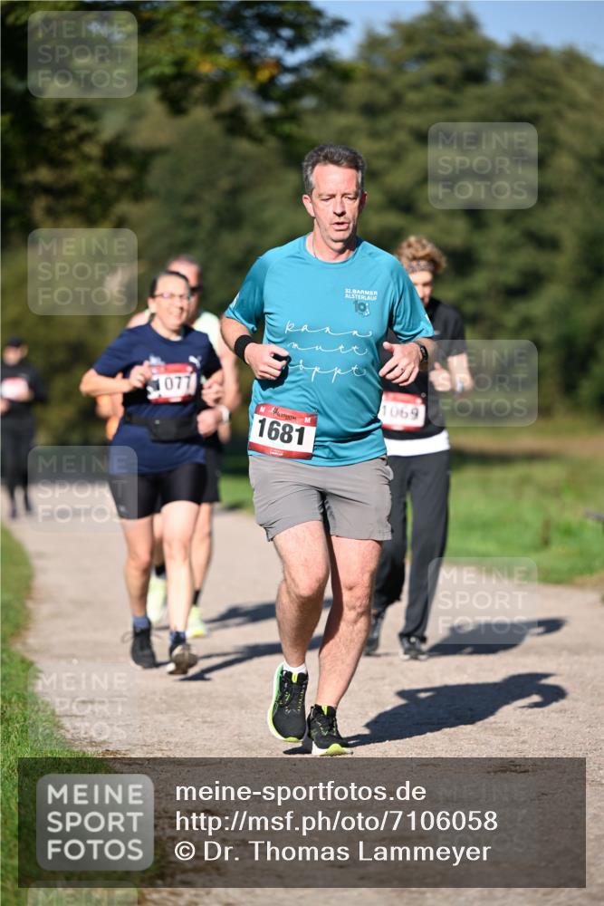 22.09.2024 - 32. Volkslauf durch das schöne Alstertal Dr. Thomas Lammeyer http://msf.ph/oto/7106058 22.09.2024 10:07:49 Laufen 32, 1077, 1681, 1069 meine-sportfotos.de