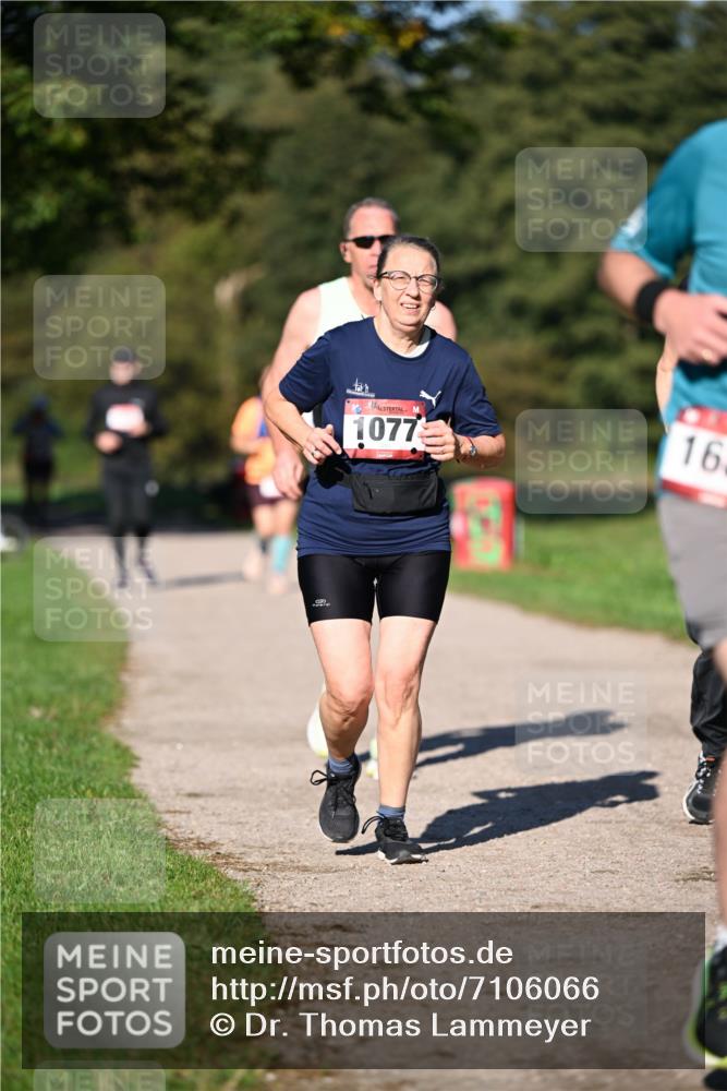 22.09.2024 - 32. Volkslauf durch das schöne Alstertal Dr. Thomas Lammeyer http://msf.ph/oto/7106066 22.09.2024 10:07:50 Laufen 1077, 16 meine-sportfotos.de