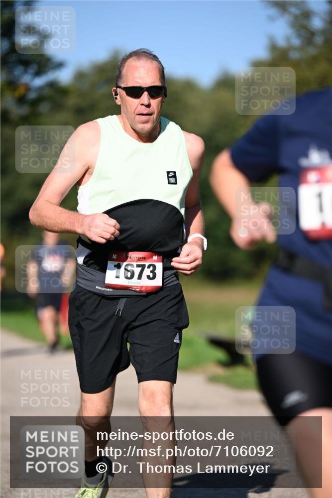 22.09.2024 - 32. Volkslauf durch das schöne Alstertal Dr. Thomas Lammeyer http://msf.ph/oto/7106092 22.09.2024 10:07:53 Laufen 1673, 00 meine-sportfotos.de