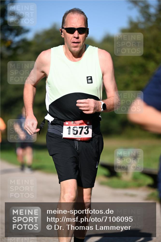 22.09.2024 - 32. Volkslauf durch das schöne Alstertal Dr. Thomas Lammeyer http://msf.ph/oto/7106095 22.09.2024 10:07:54 Laufen 1673 meine-sportfotos.de